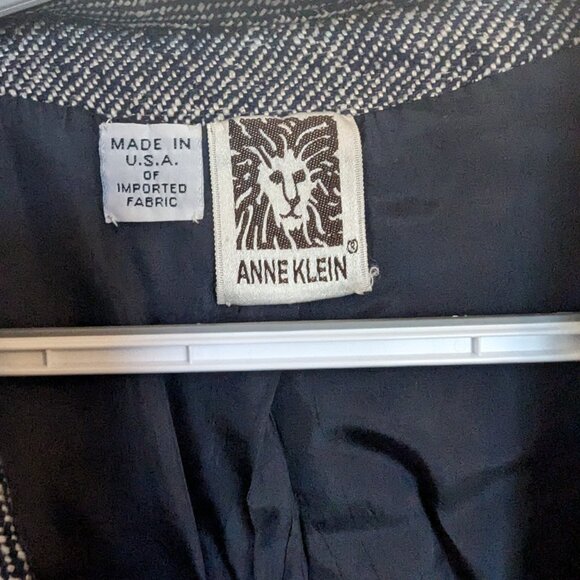 80s I Magnin and Anne Klein collaboration | Silk | Old Money | Blazer | Midnight - Picture 7 of 9